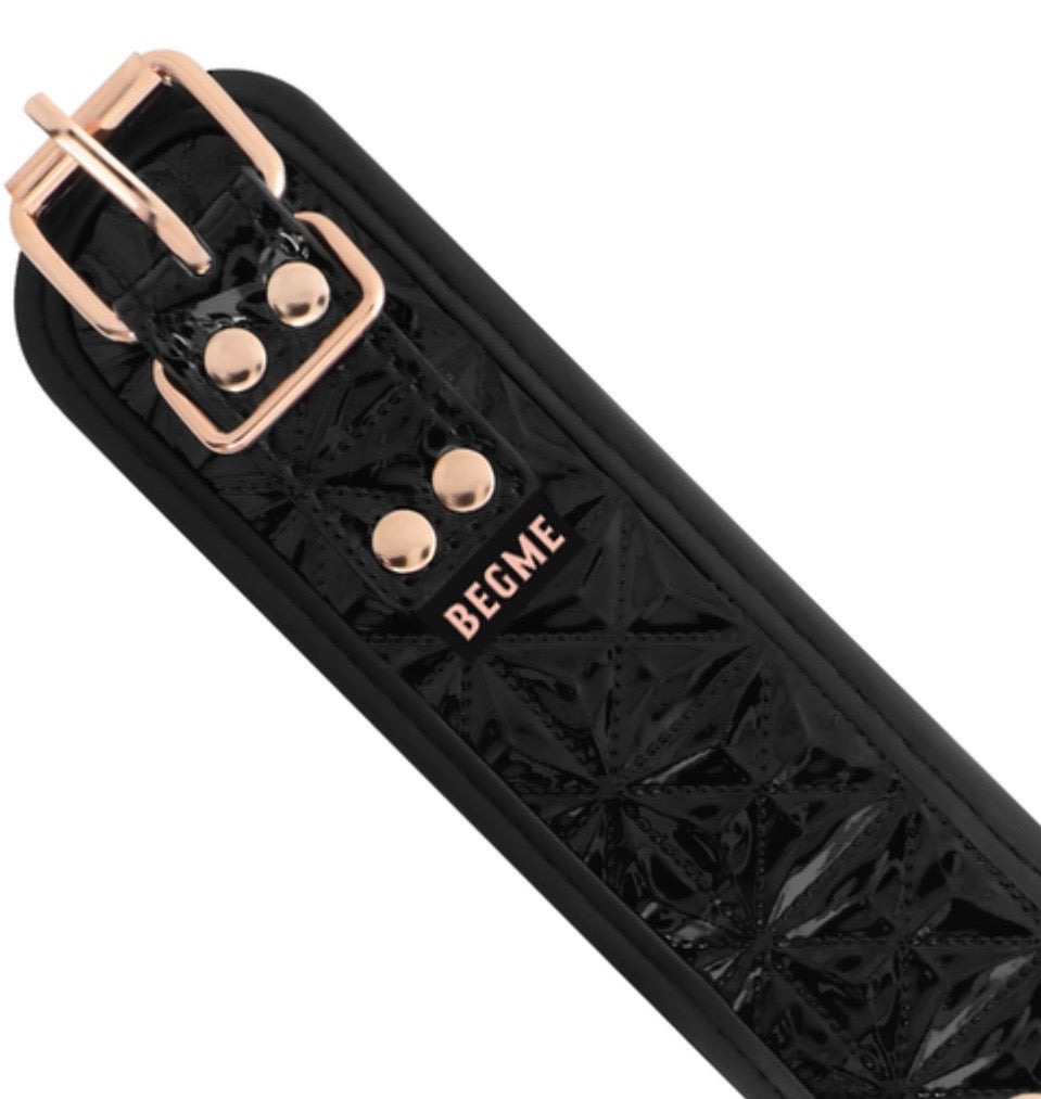 BEGME - Collar Bondage con pinzas pezones