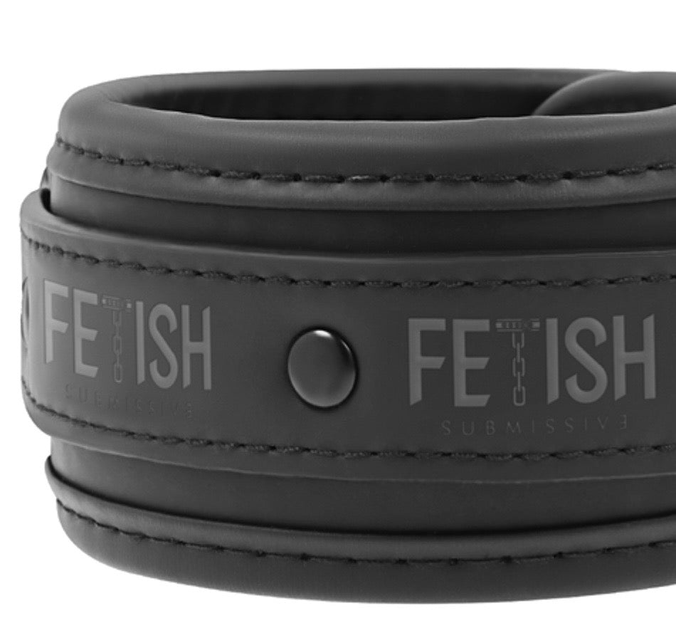FETISH: Set esposas y collar de cuero vegano