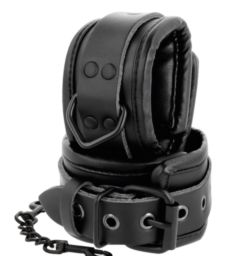 Conjunto Darkenes- Collar, esposas y tobilleras de cuero